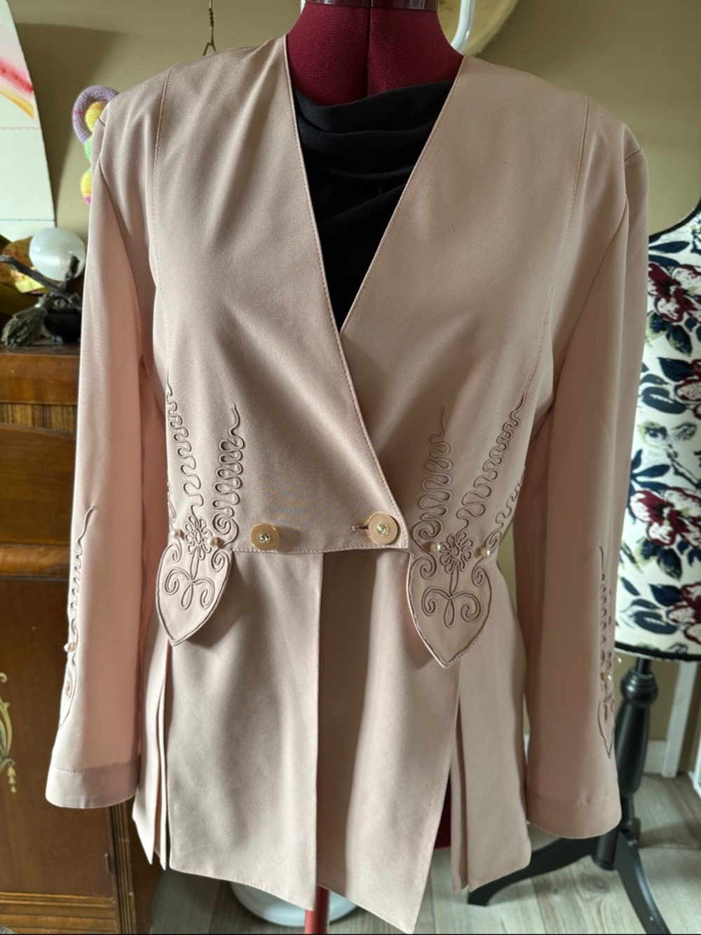 Women’s Light Pink Embroidered Tailored Blazer